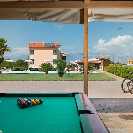 Apartman Malibu One Vir