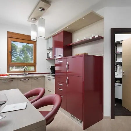 Apartman Malibu One Vir