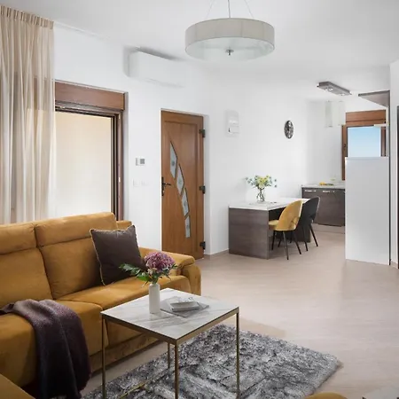 Malibu One Apartman Vir